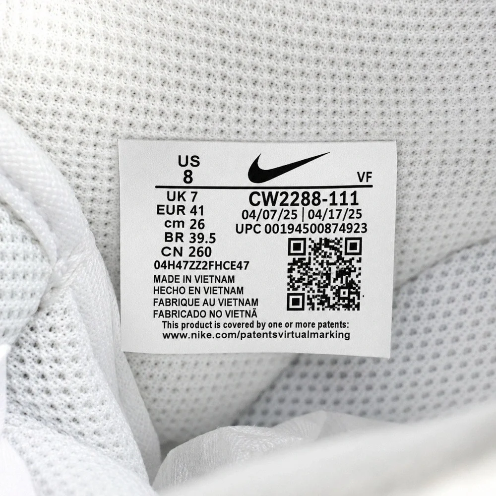 Nike Air Force 1 07 Mens Size 8 White CW2288-111 Good Condition Low Top Sneaker